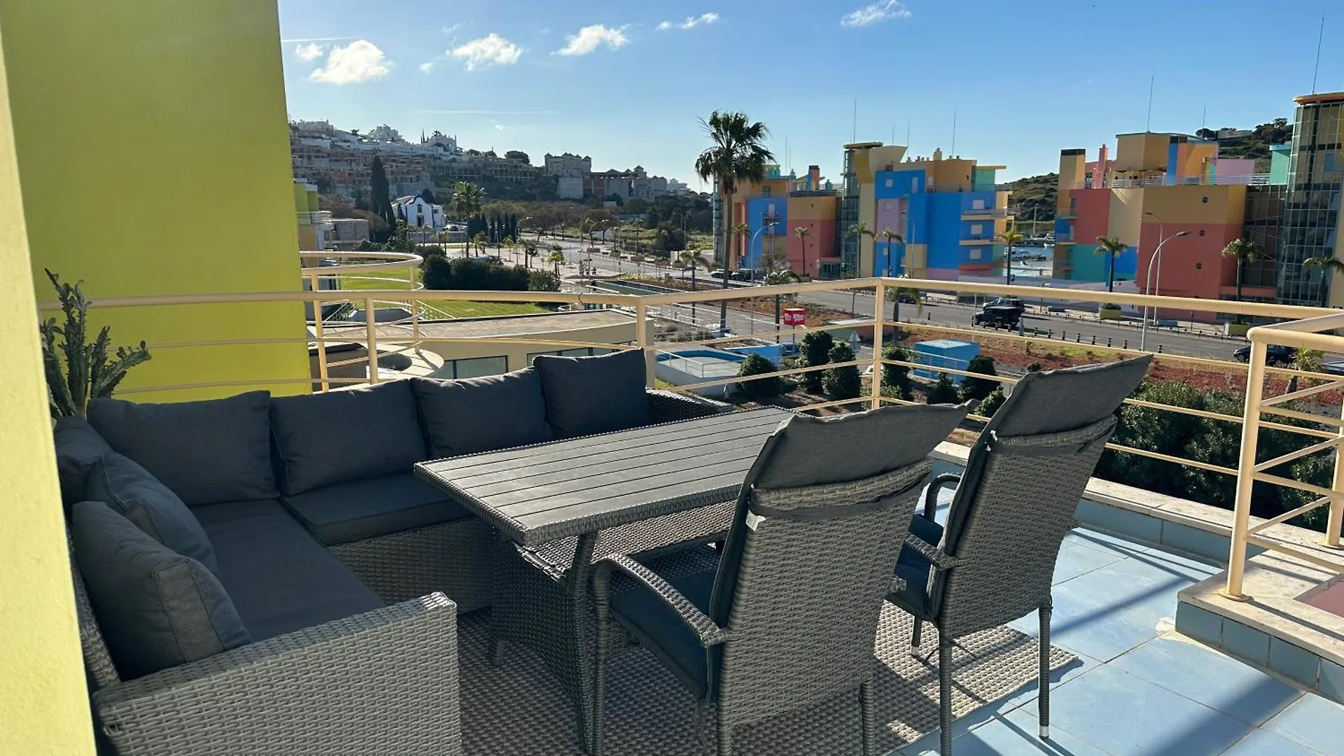 Albufeira Marina Duplex Apartment